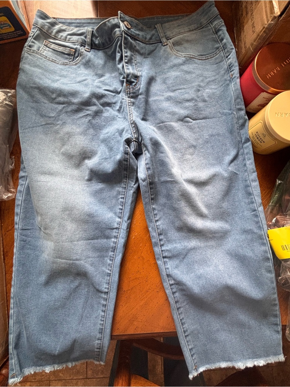 Source Unknown Light Blue Cropped Women's Jeans